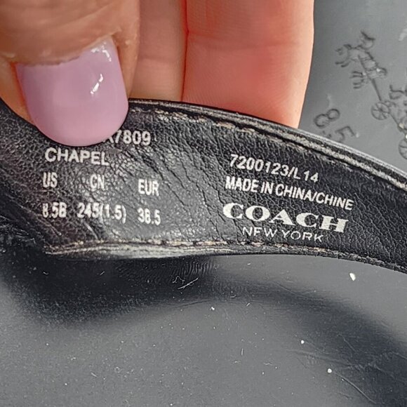 COACH Women's Chapel Black Leather Thong Sandals Flip Flops - Picture 4 of 5